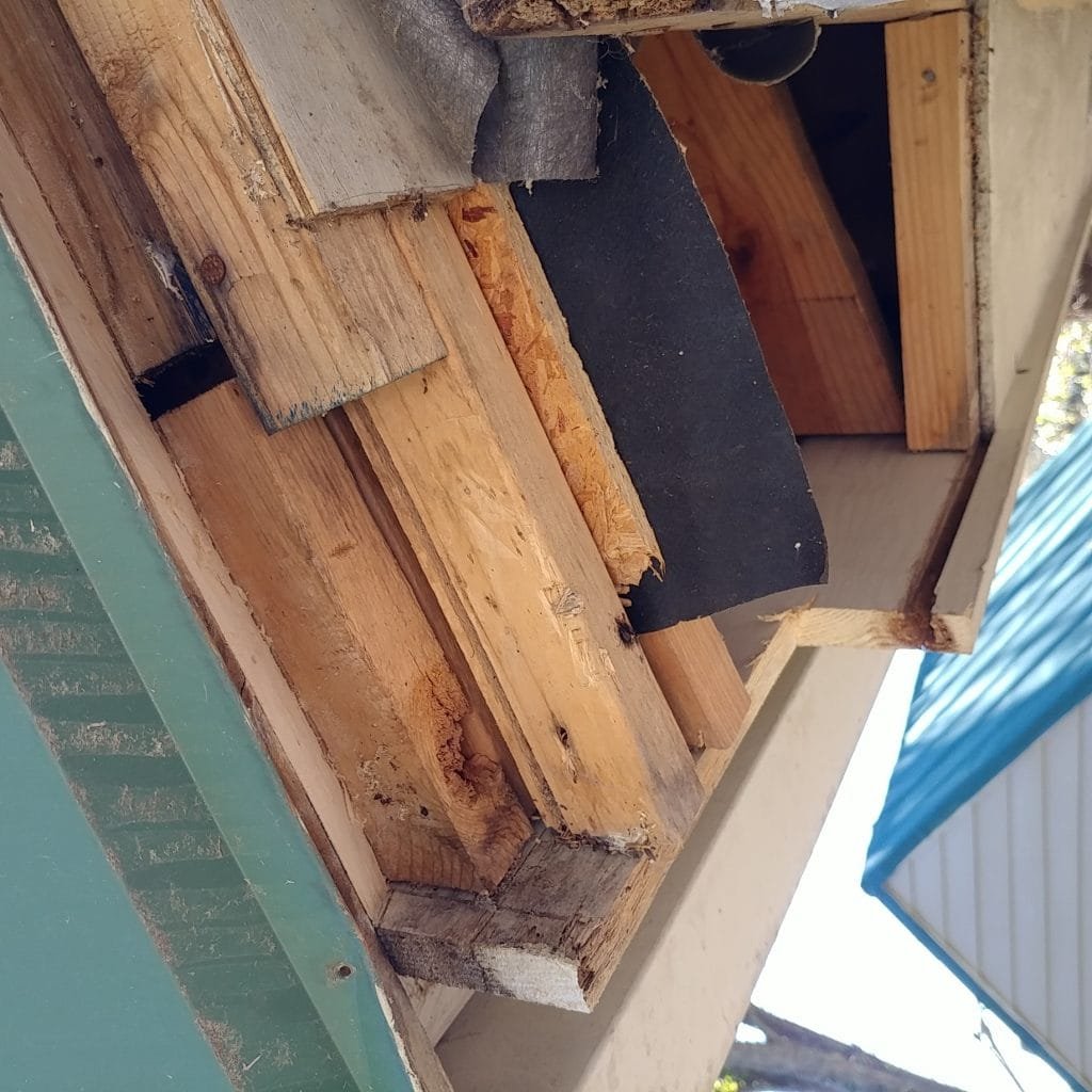eave corner