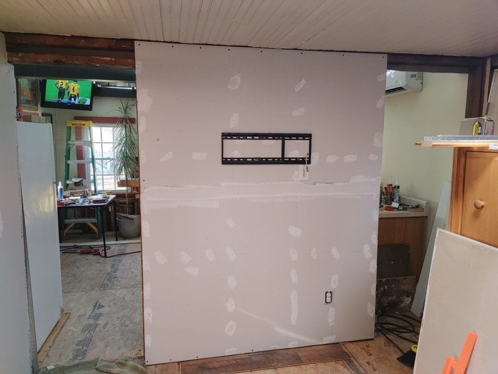 TV wall and mount