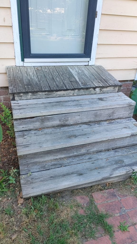 Old Steps off den